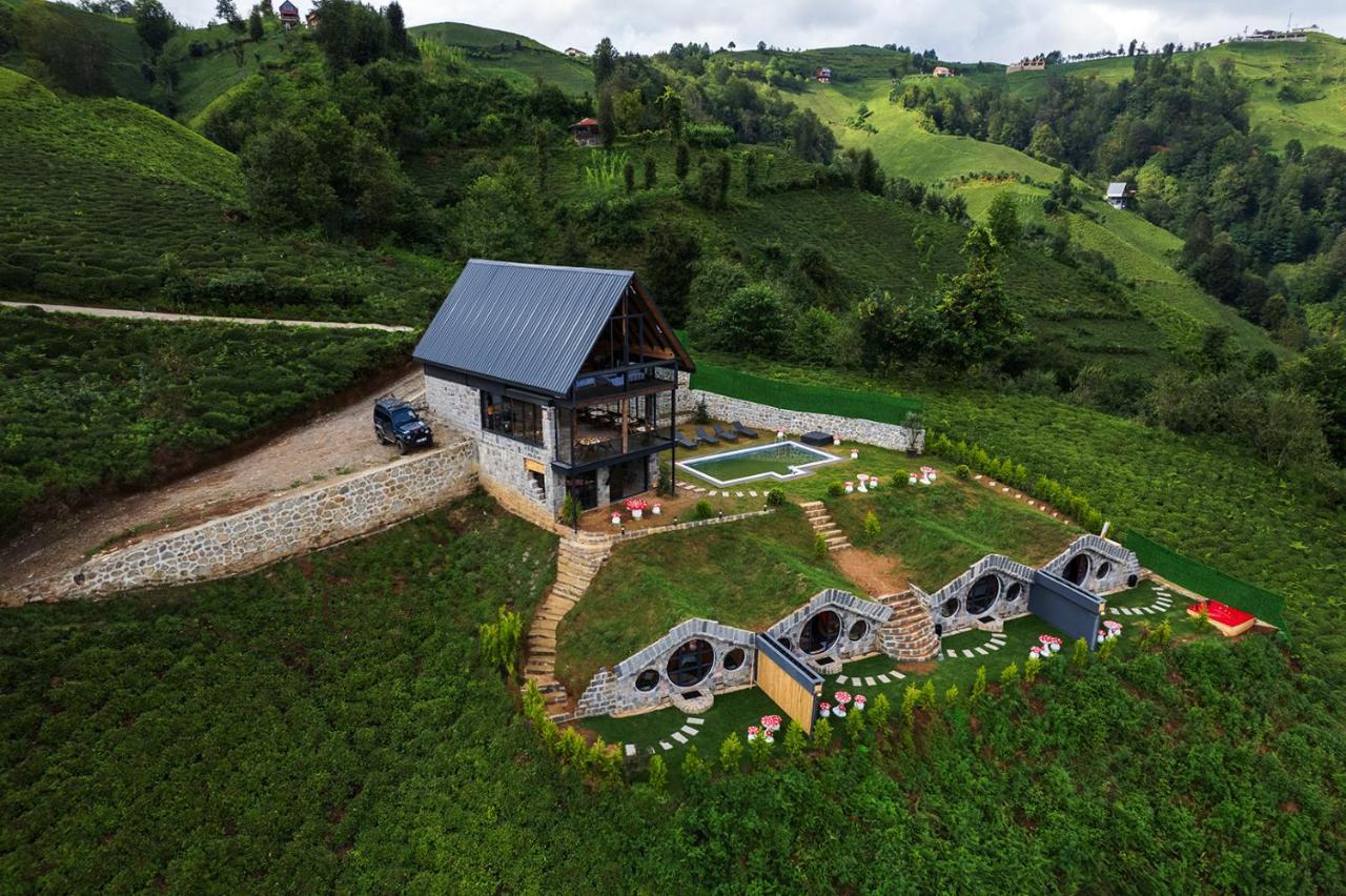 Hobbit Chalet Hotel Camlihemsin Exterior photo