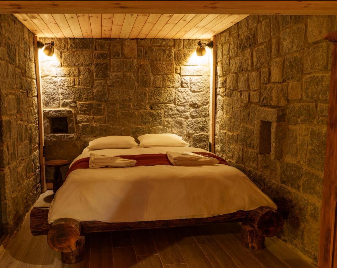 Hobbit Chalet Hotel Camlihemsin Exterior photo