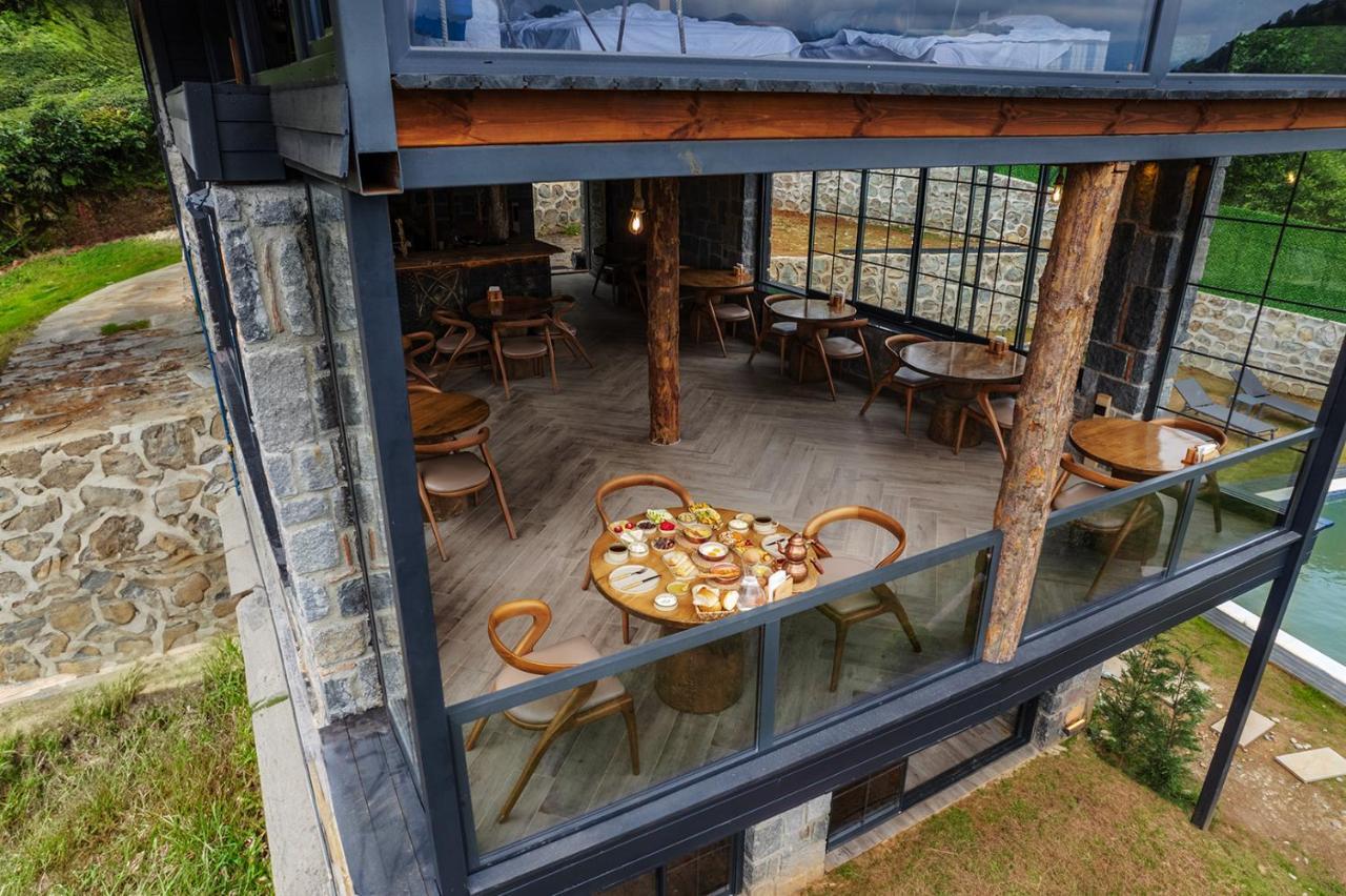 Hobbit Chalet Hotel Camlihemsin Exterior photo